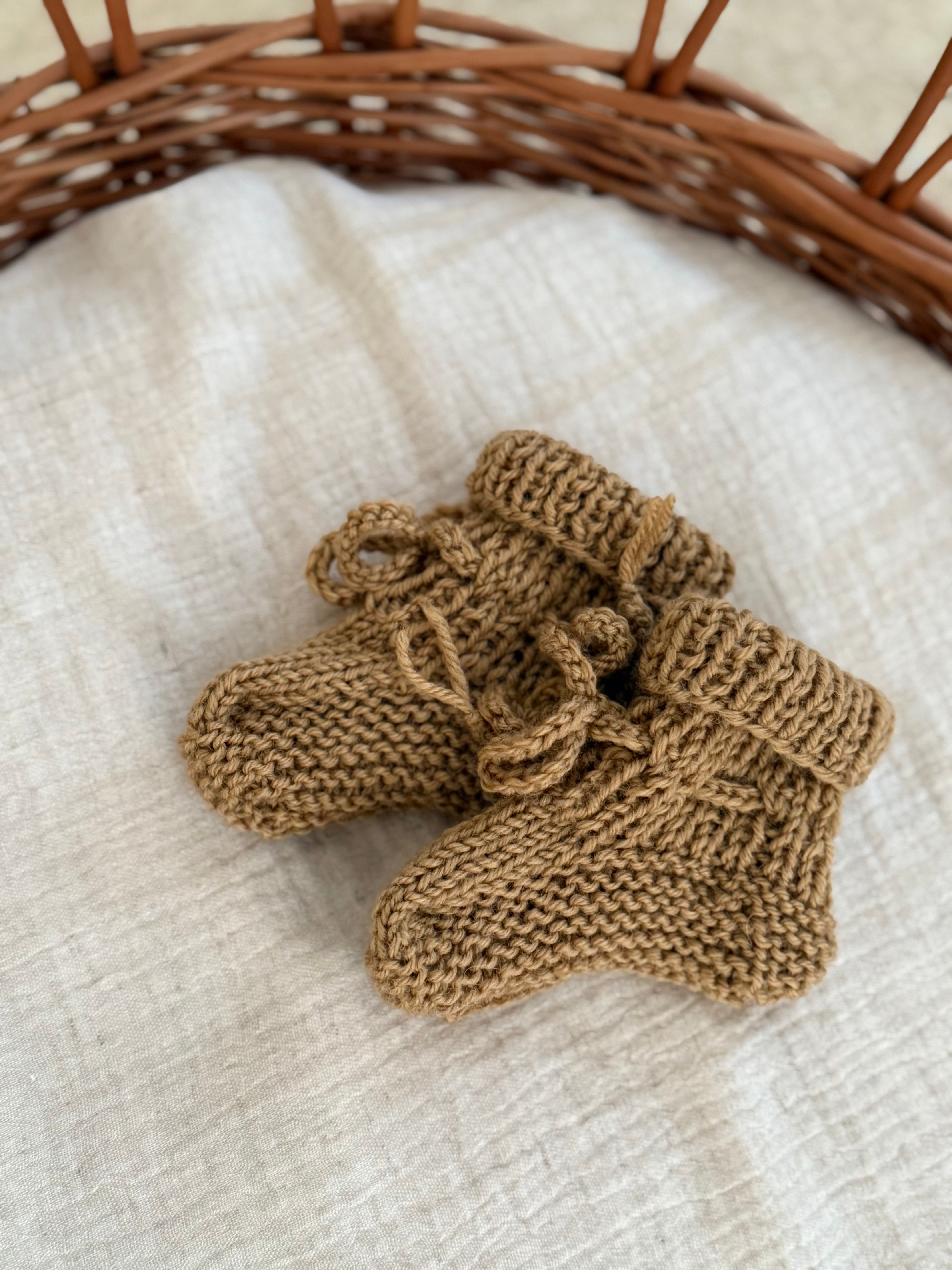 Slofjes merino wol - mosterd - For Your Little Cutie