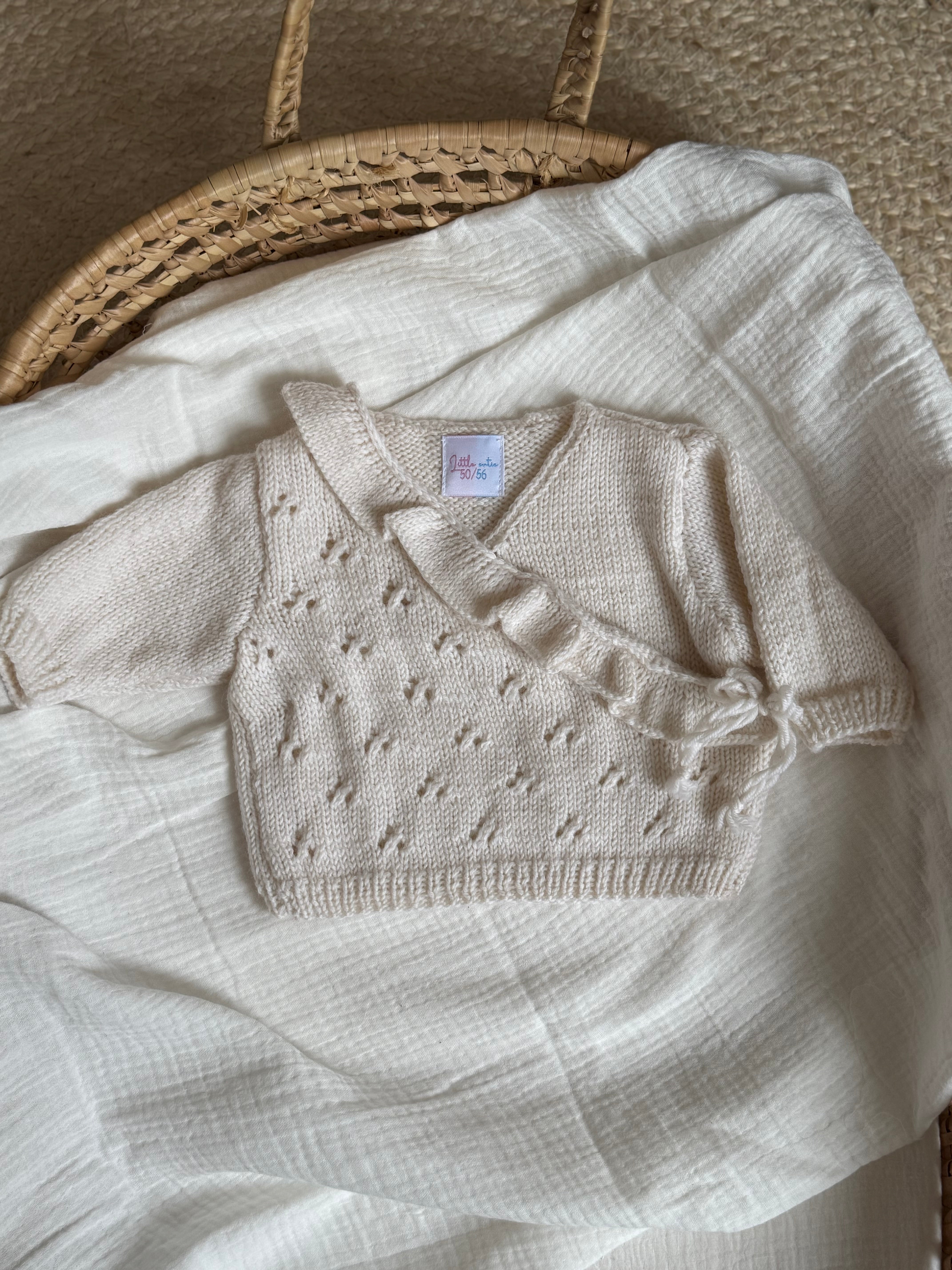 Overslagvest - Merino wol ruffle off white - For Your Little Cutie
