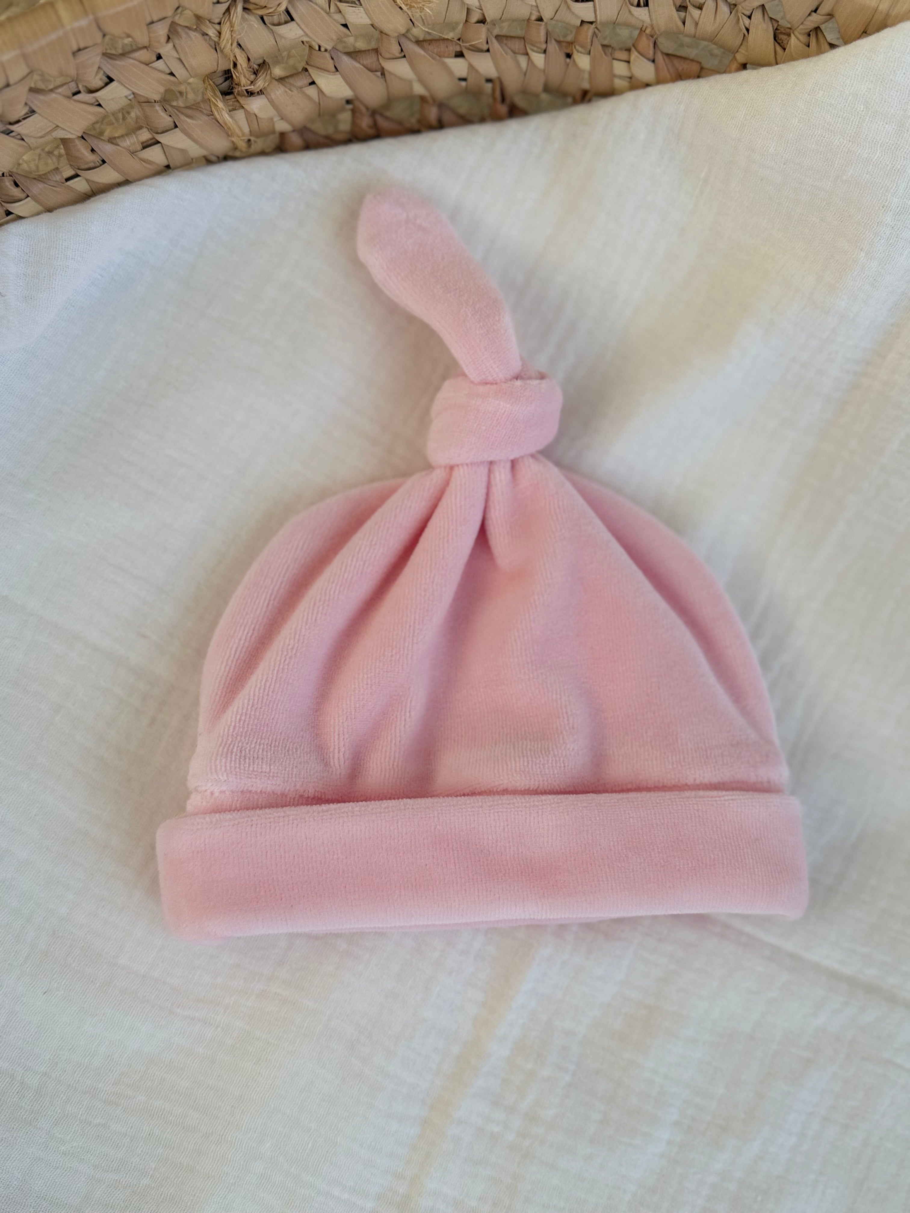 Mutsje velours - licht roze