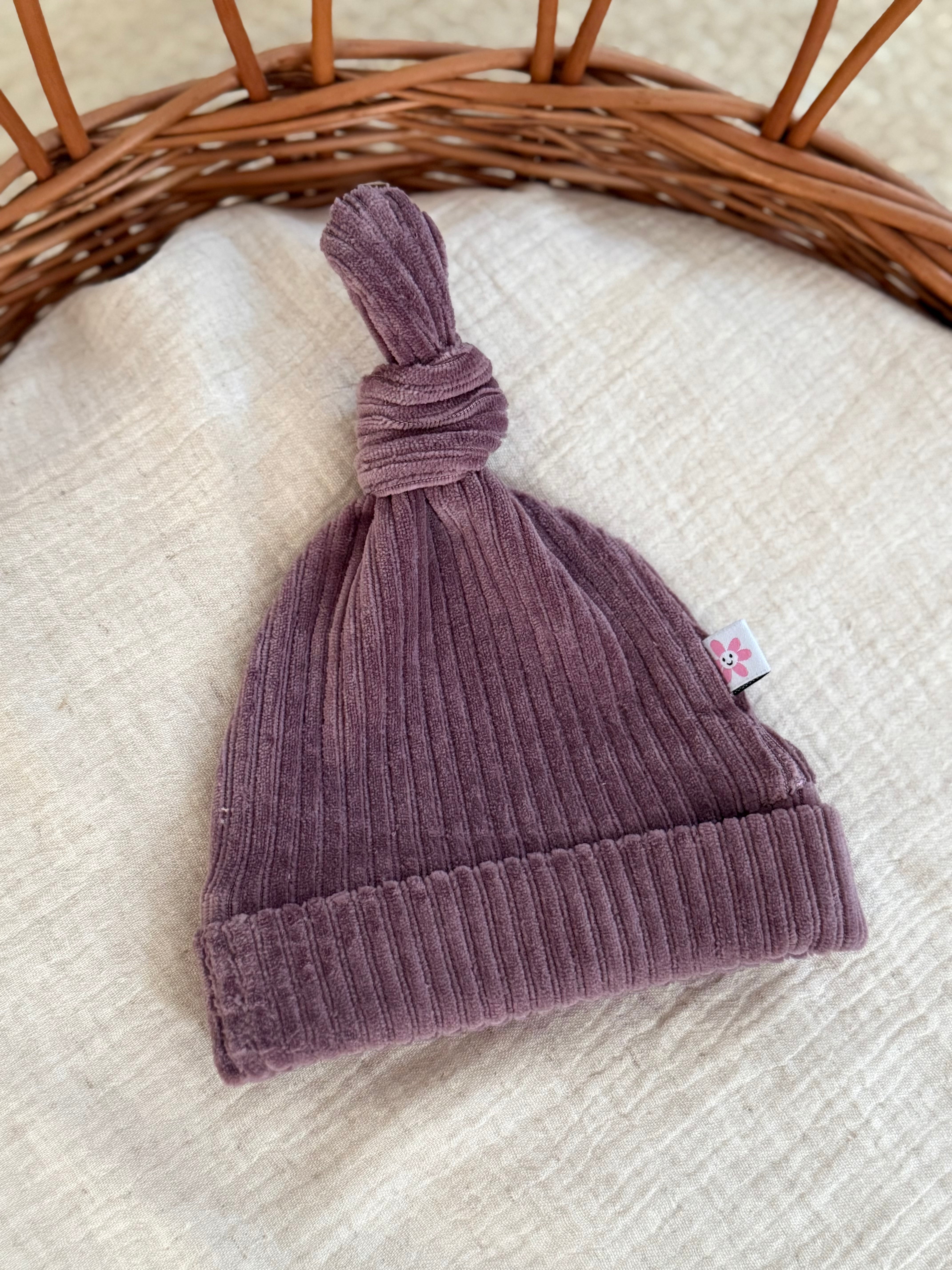 Mutsje - fluweel rib mauve - For Your Little Cutie