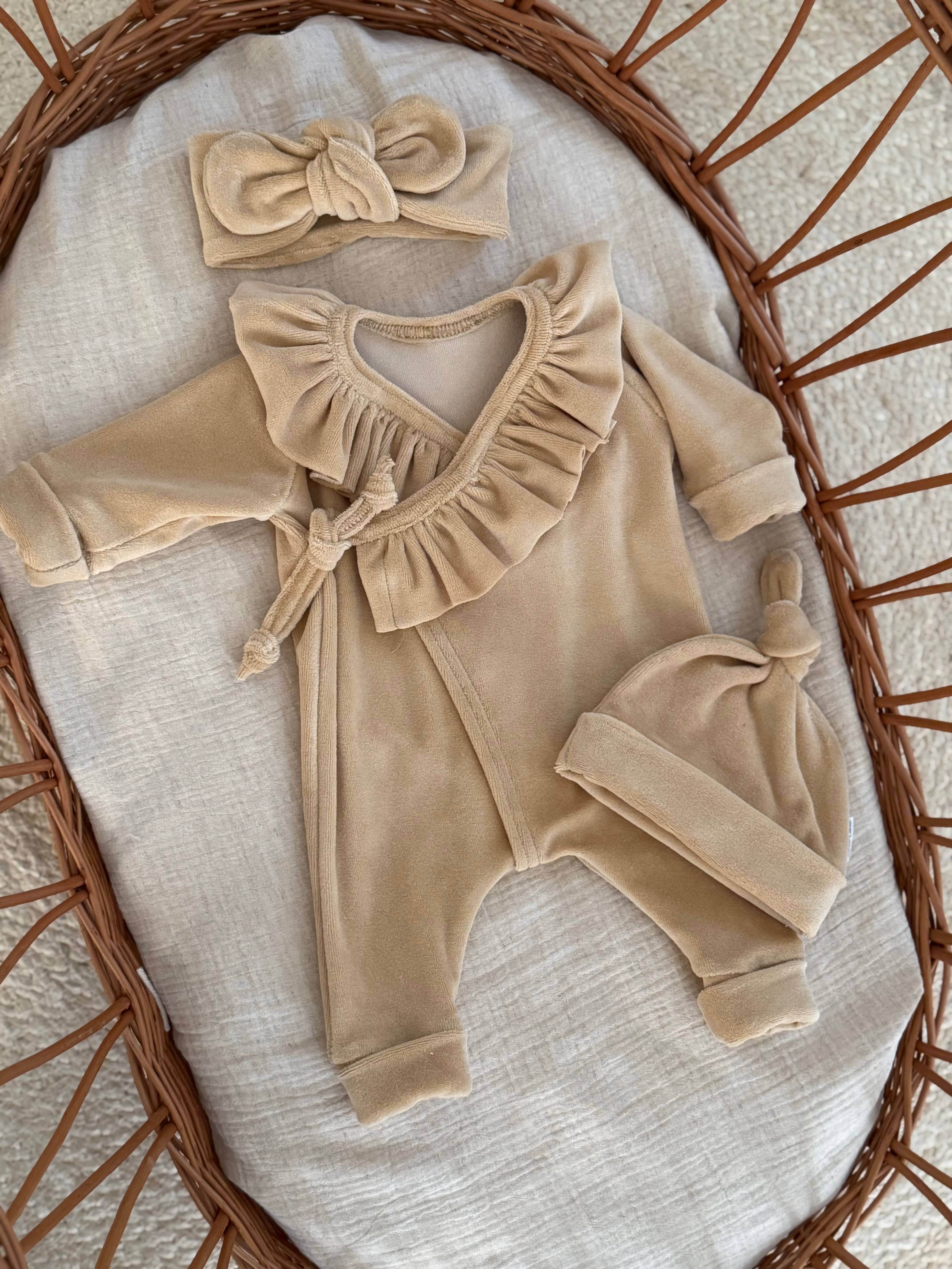 Overslag boxpakje - velours mosterd - For Your Little Cutie