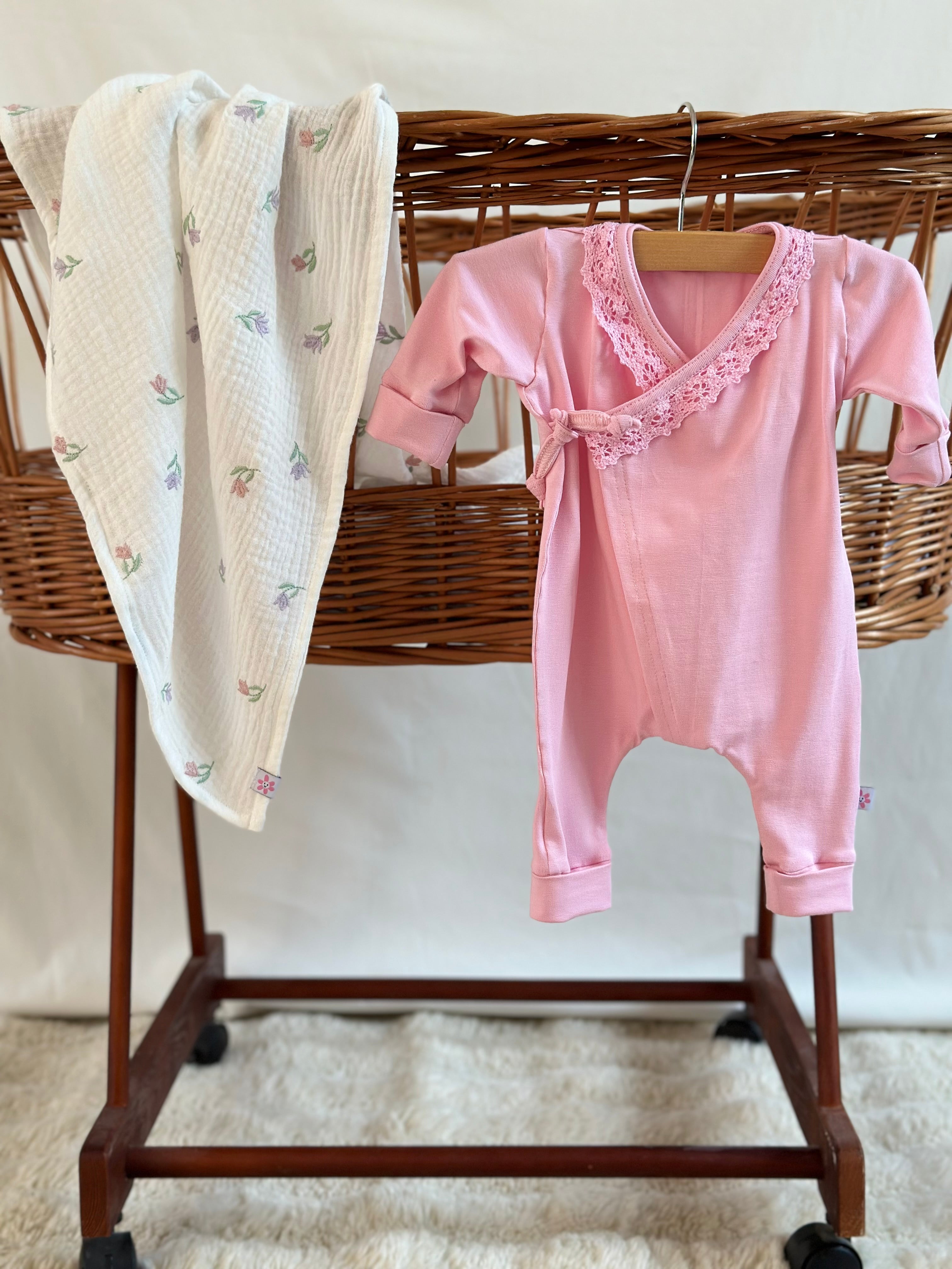 Newborn setje 5 delig - Baby pink/flower - For Your Little Cutie