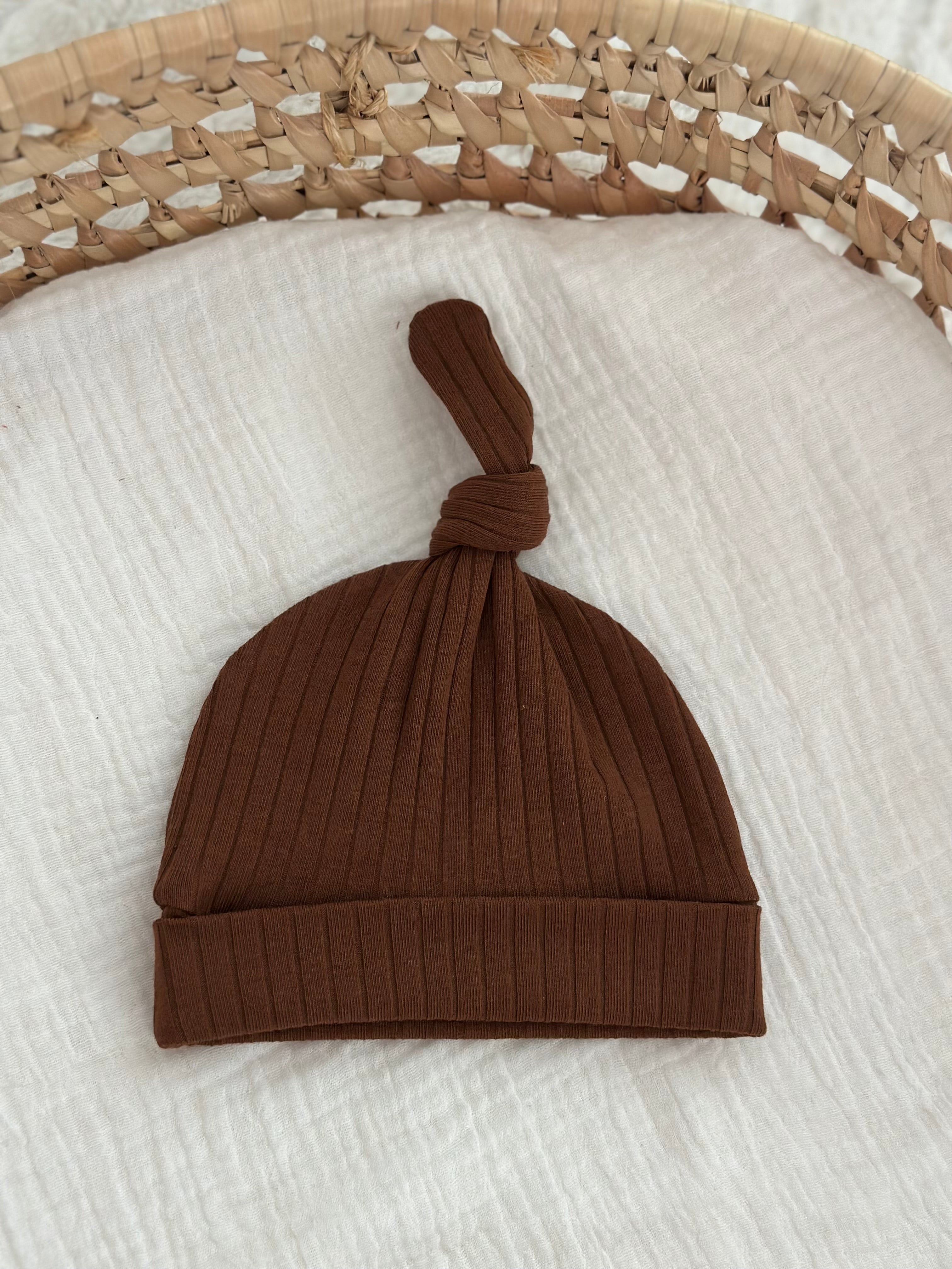 Mutsje - Rib walnut