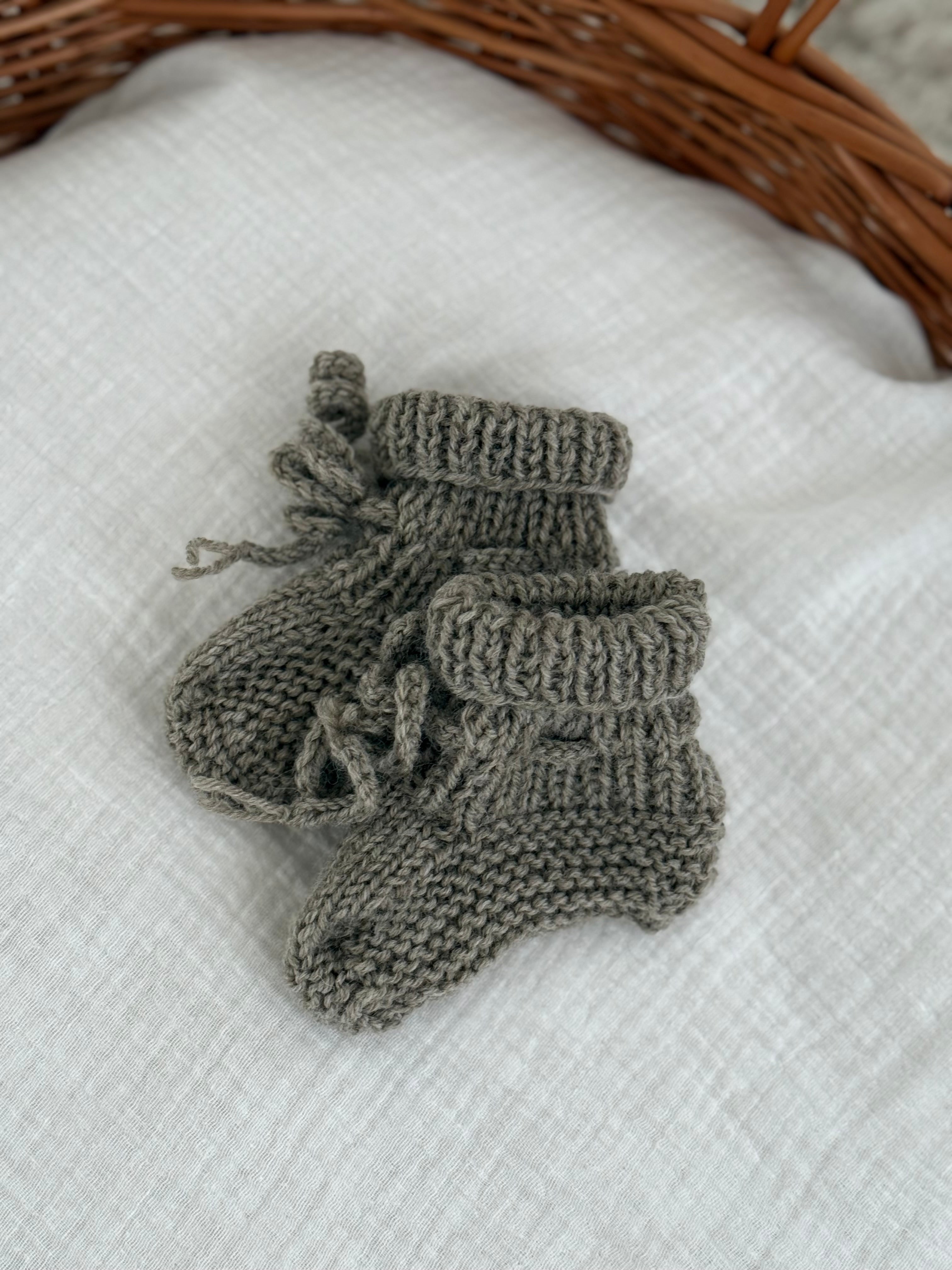 Slofjes merino wol - taupe - For Your Little Cutie