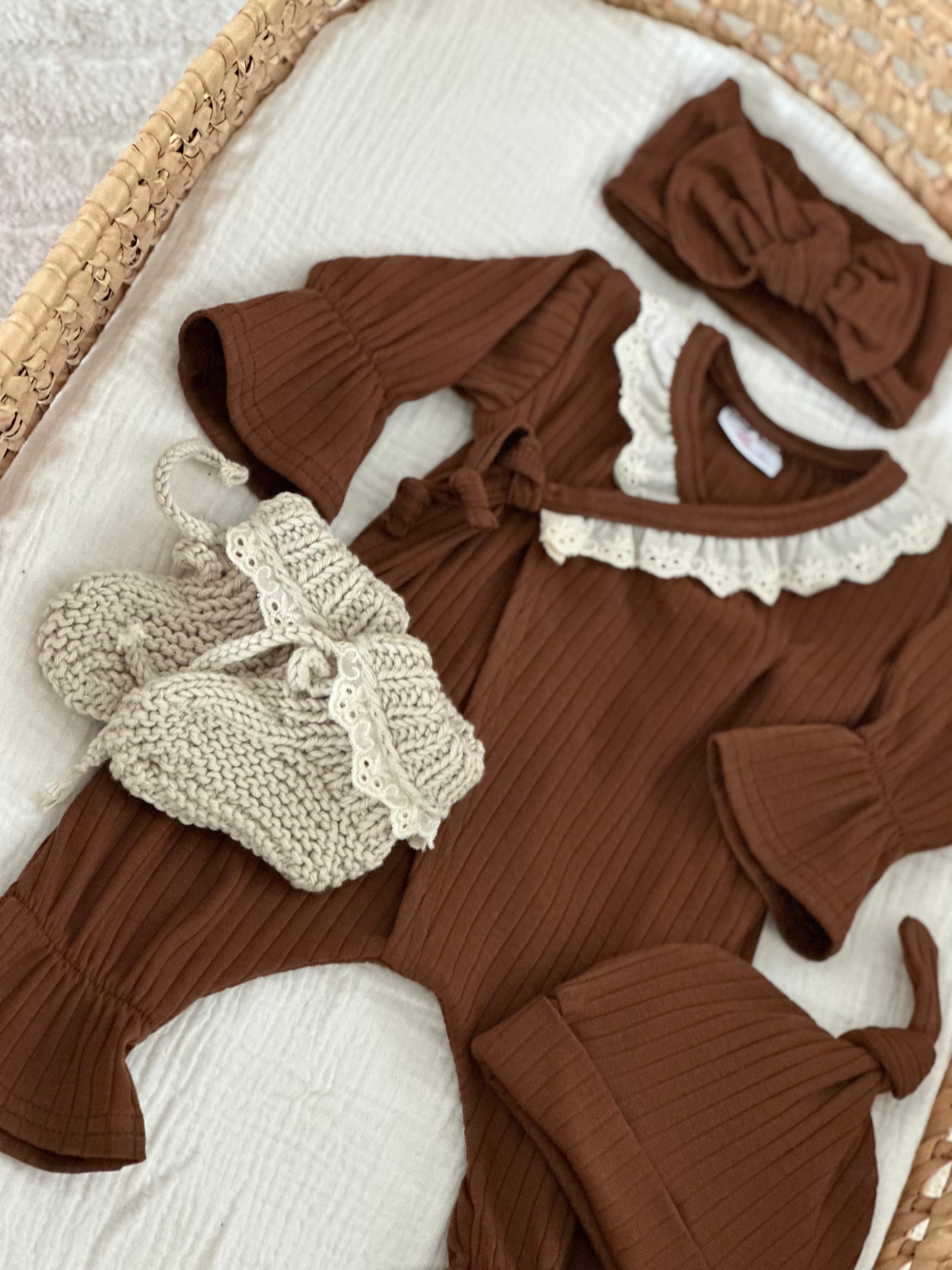 Boxpakje Broderie - Rib Walnut