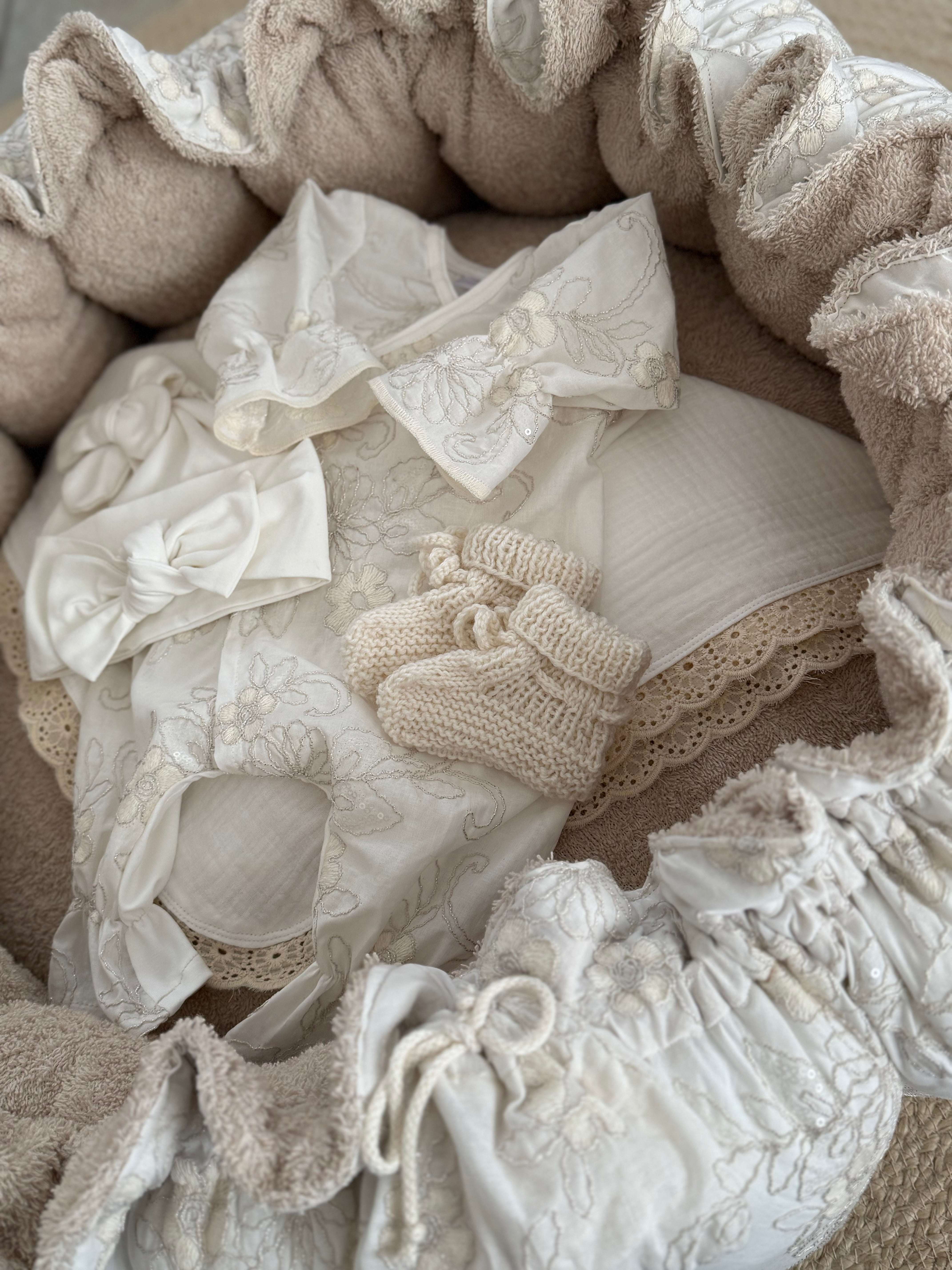 Babynest Dahlia — Bloem Floral - For Your Little Cutie