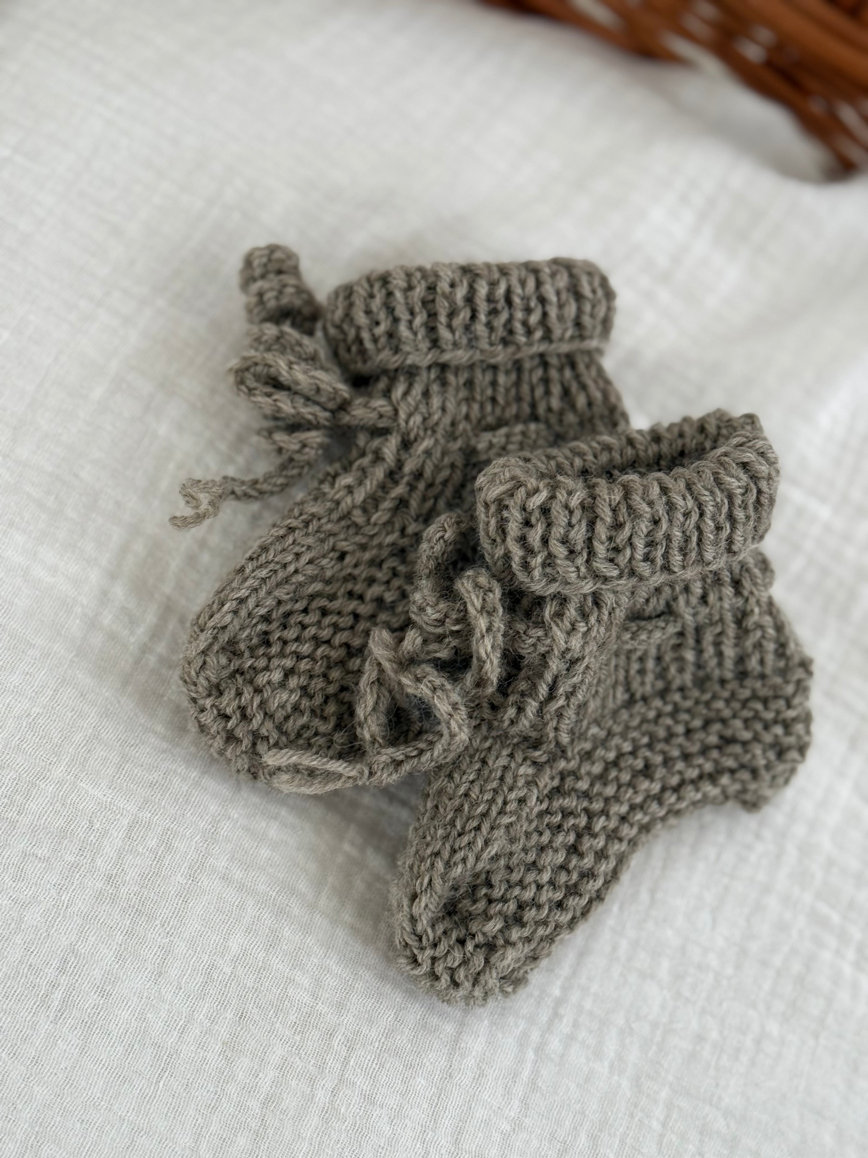 Slofjes merino wol - taupe - For Your Little Cutie