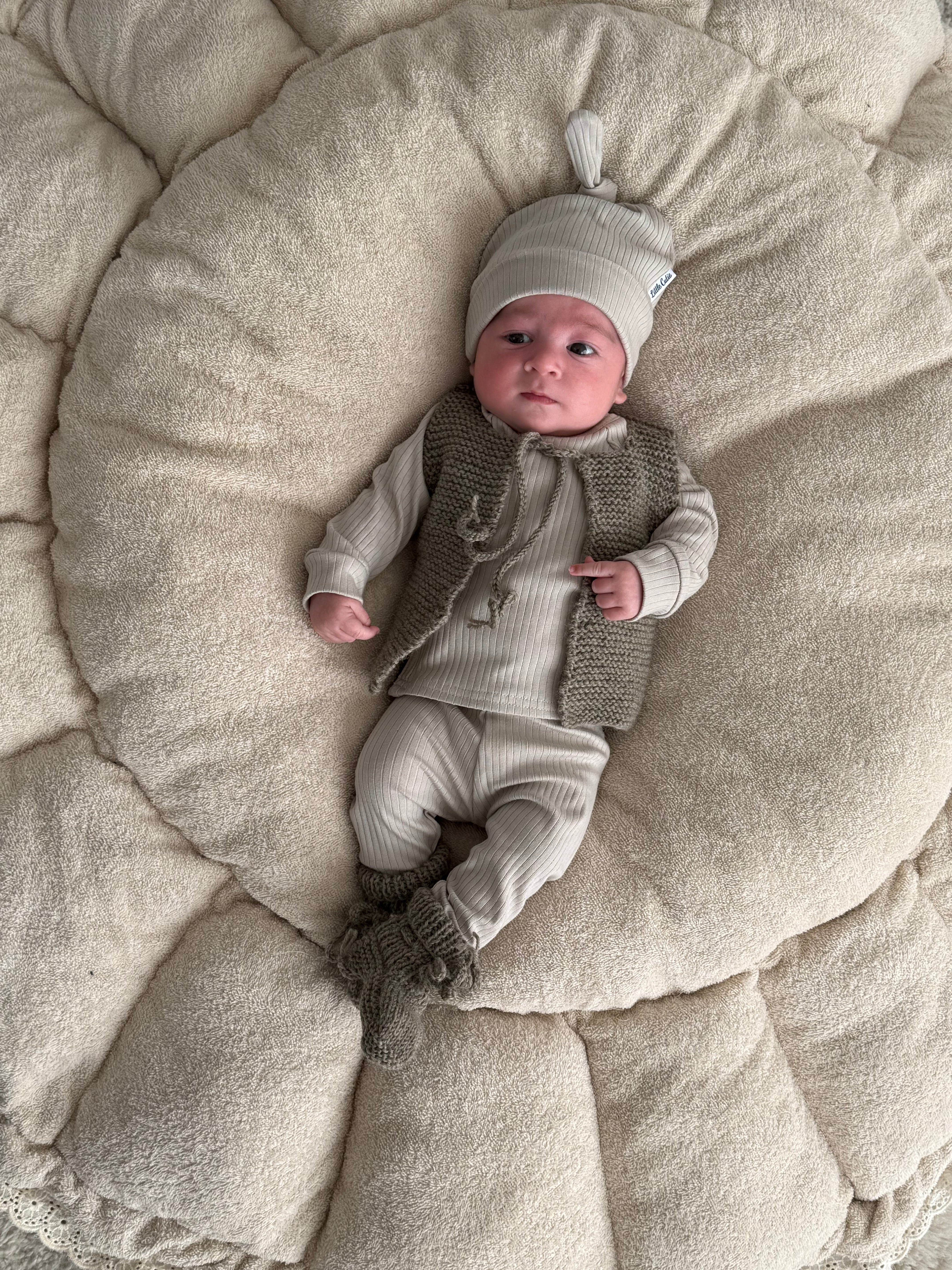 Gilletje merino wol unisex - taupe - For Your Little Cutie
