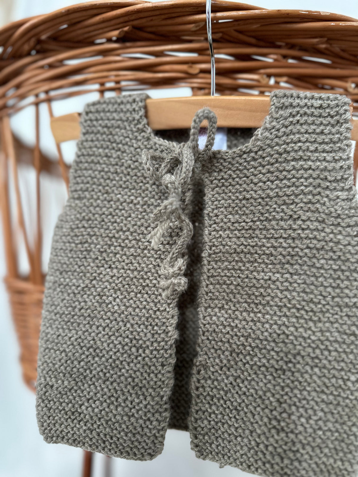 Gilletje merino wol unisex - taupe - For Your Little Cutie