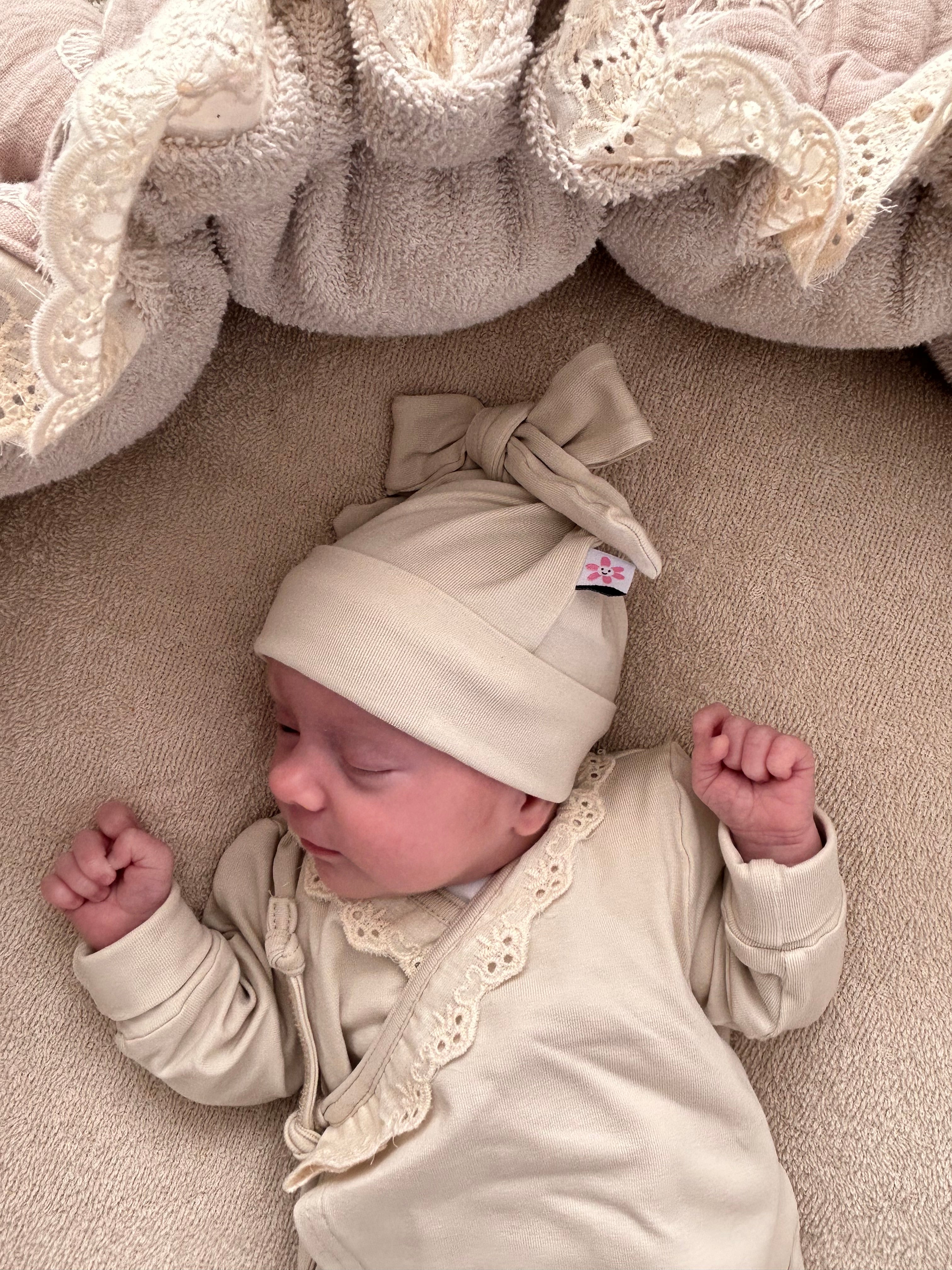 Mutsjes strik - Sand - For Your Little Cutie