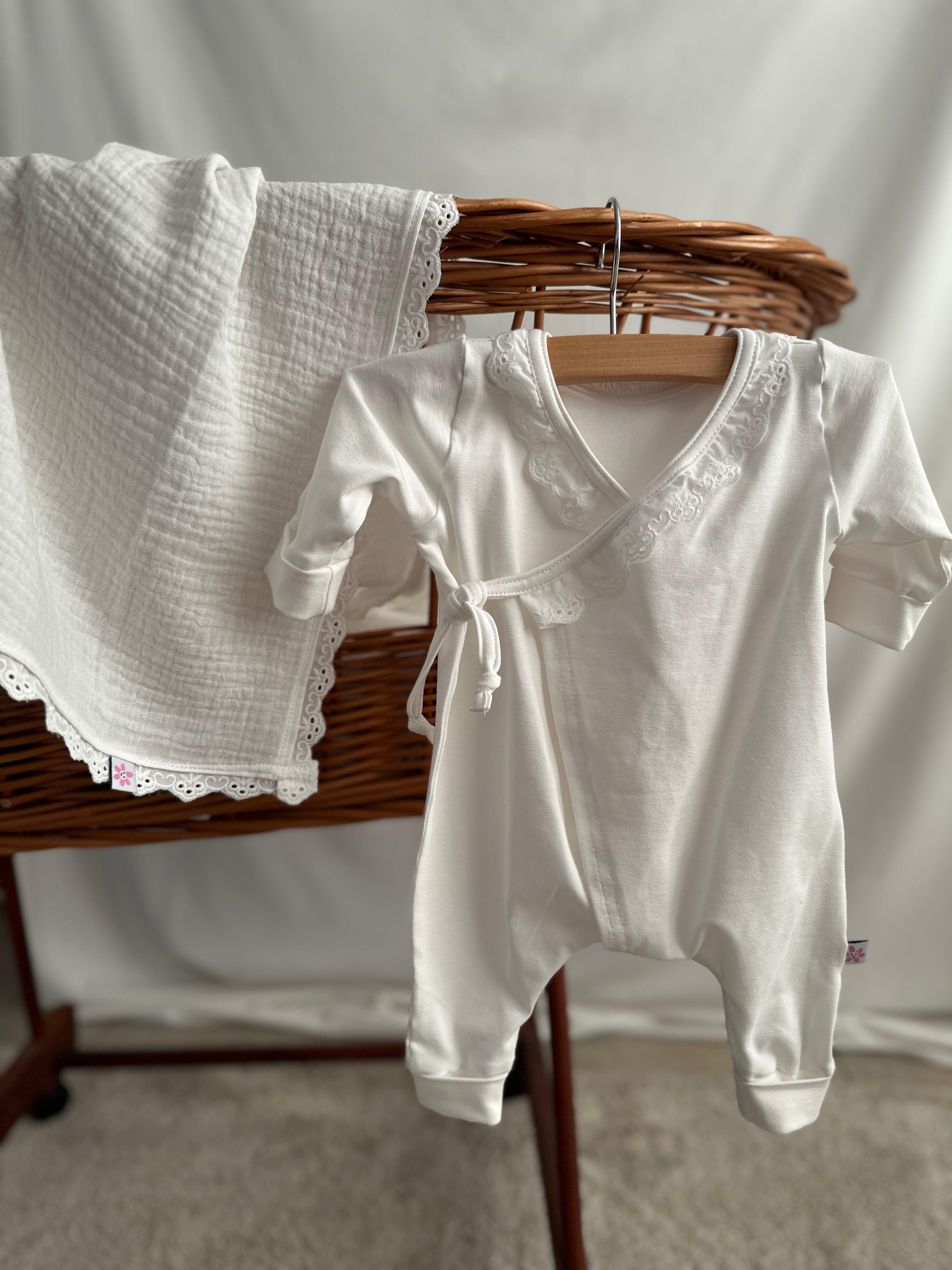 Newborn Setje 6 delig - broderie off white - For Your Little Cutie