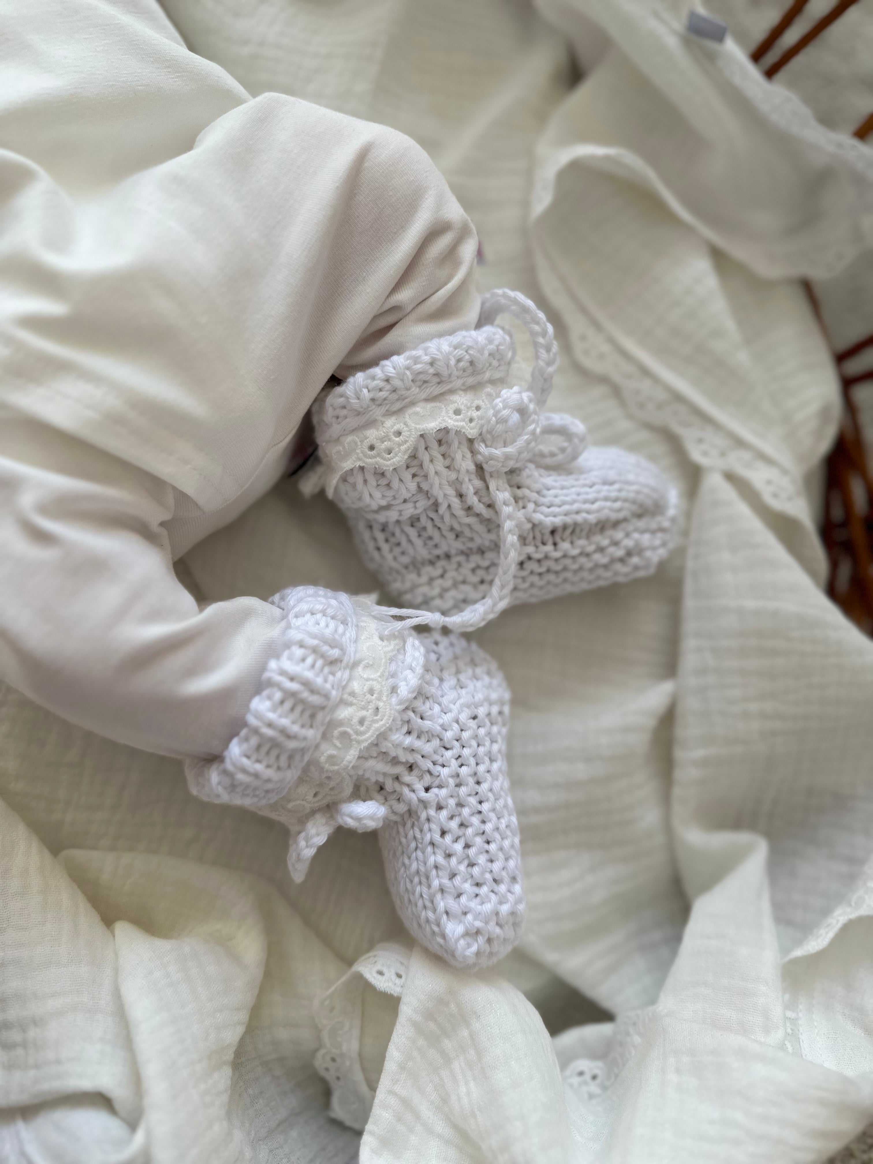 Slofjes broderie - Katoen wit - For Your Little Cutie