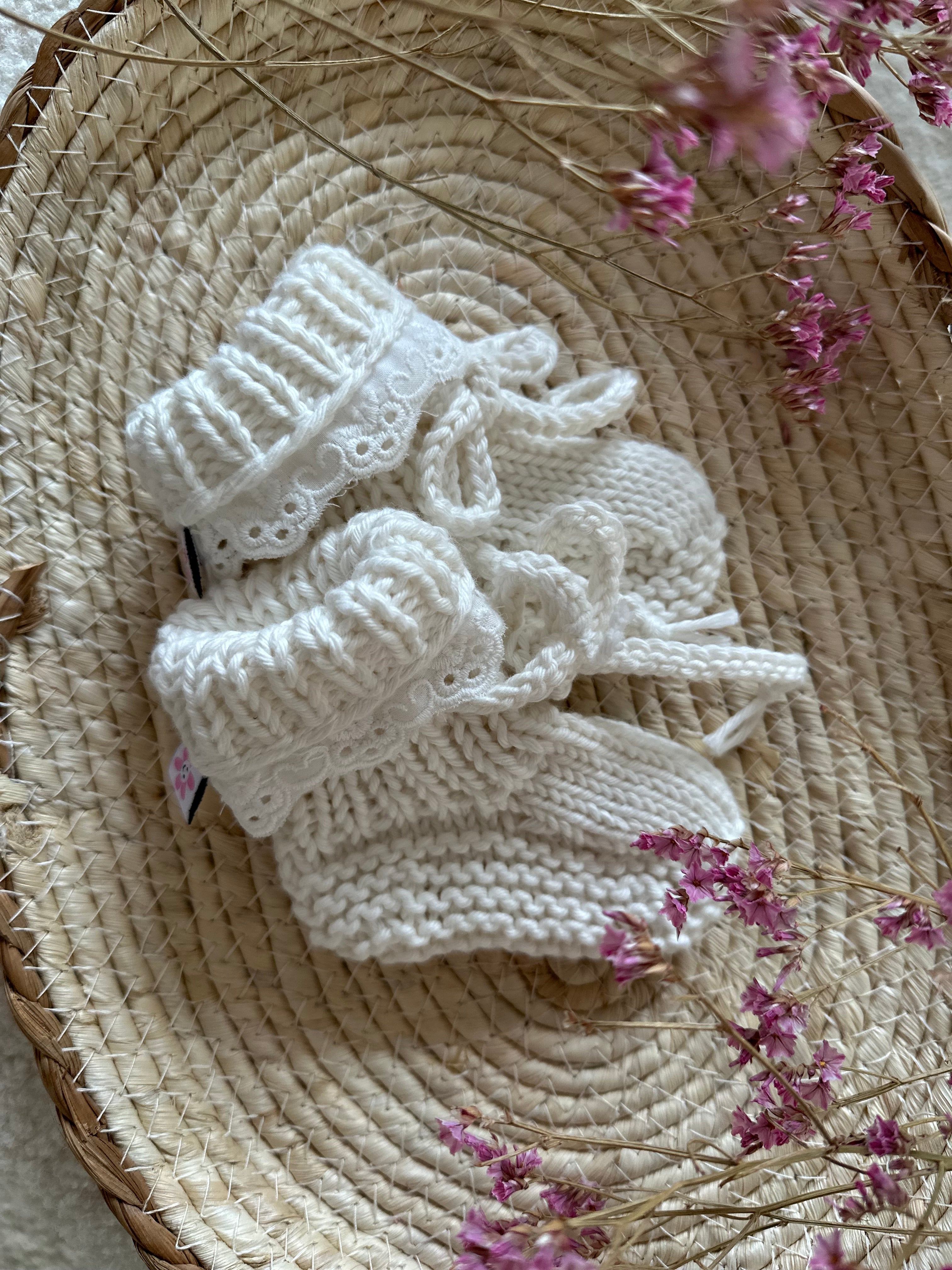 Slofjes broderie - Katoen wit - For Your Little Cutie