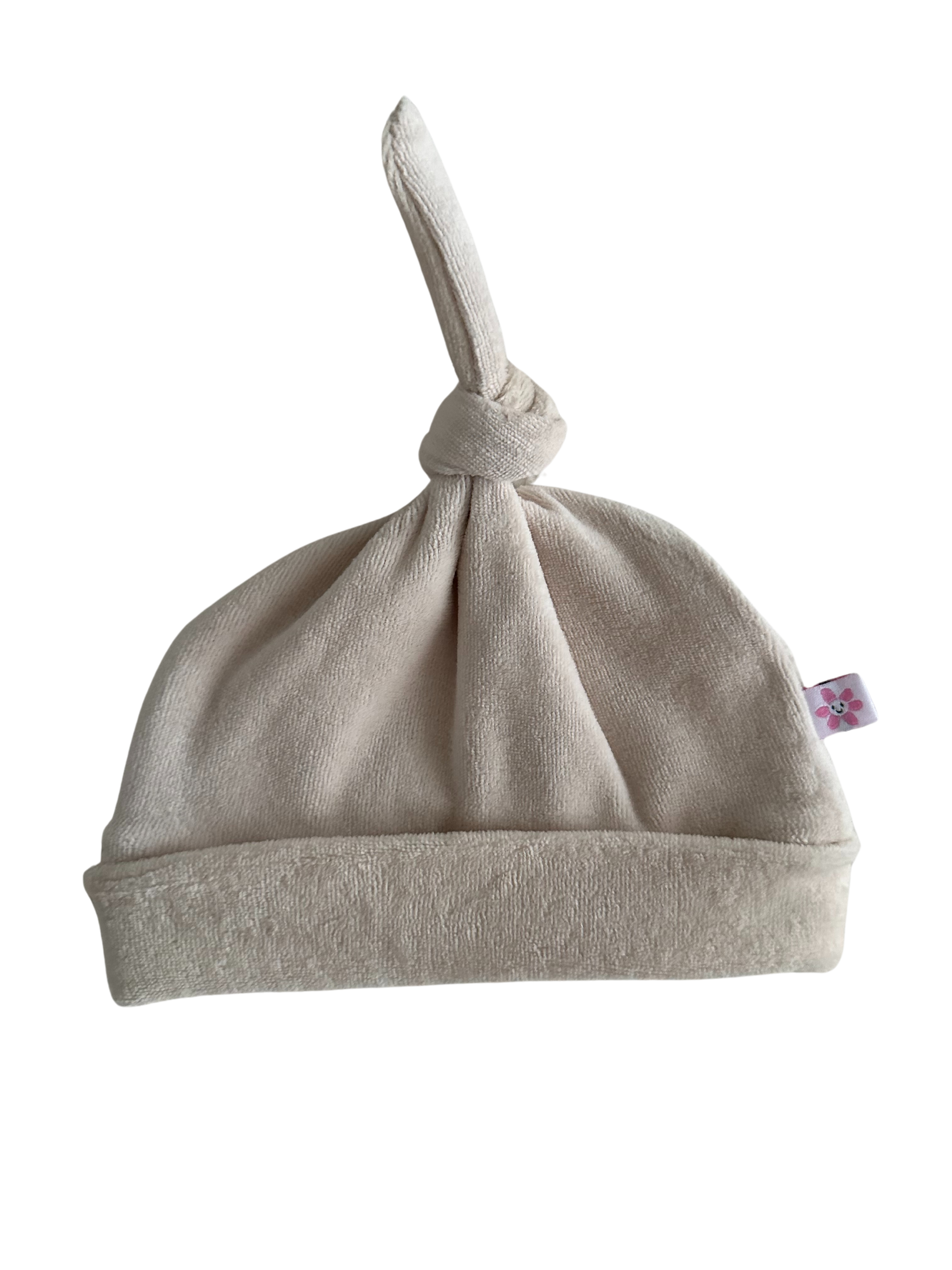 Mutsje - Velour Beige - For Your Little Cutie